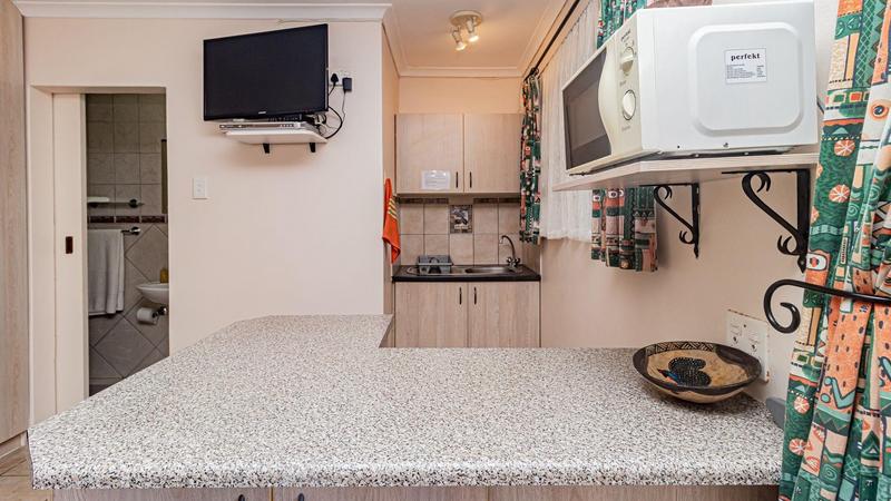 8 Bedroom Property for Sale in Fish Hoek Western Cape